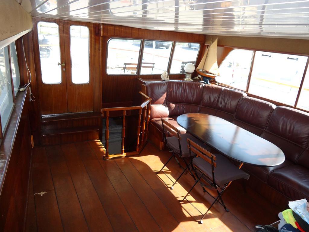Yacht Bateau Moteur Benetti 19M Hotel Sete Ngoại thất bức ảnh